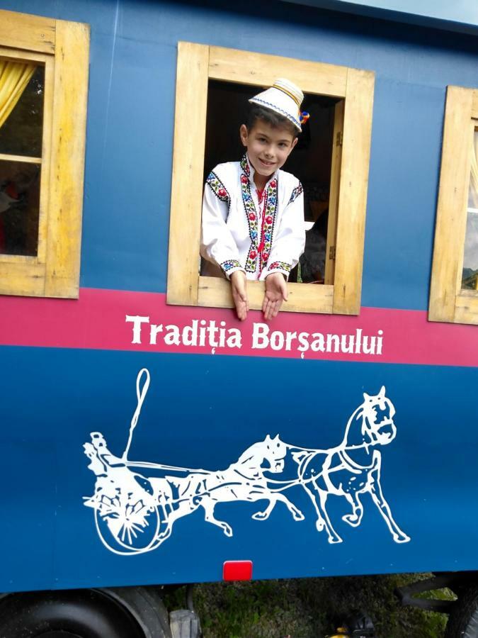 Traditia Borsanului Buitenkant foto